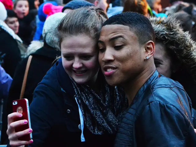 Metodo per Disattivare la funzionalità Auto-Follow di Instagram sui nuovi account