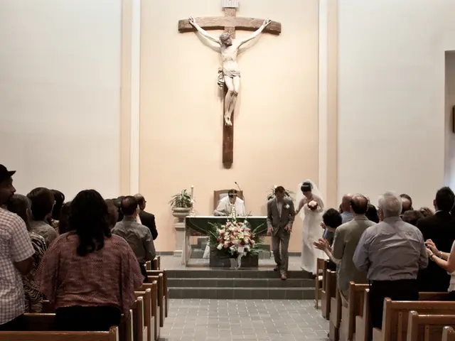 Il principe imperiale del Giappone entra nell'età adulta in un potenziale dilemma di successione.