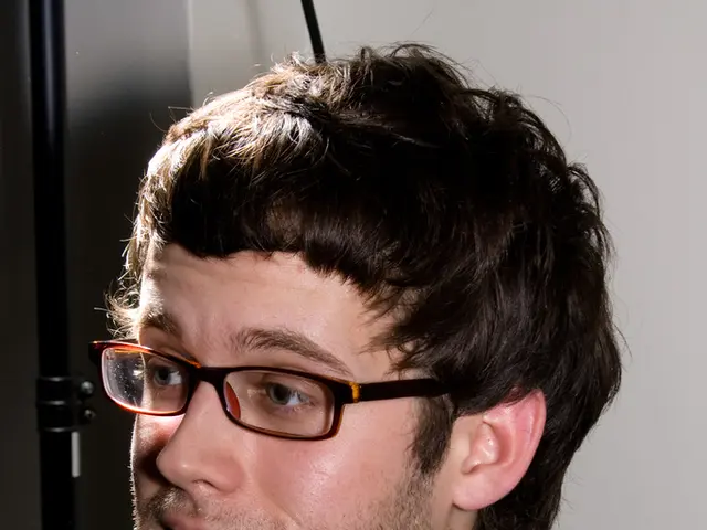 Il famoso designer di moda Giorgio Armani è morto alla tenera età di 91 anni: esaminata la sua...