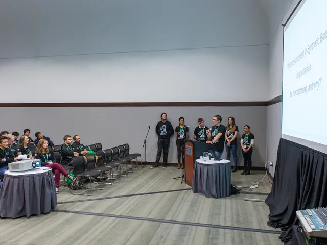 Futuro del Lavoro Ibrido nel 2024: La prospettiva di Extron