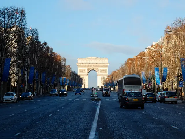 Il progetto Kuiper di Amazon testa velocità gigabit, mirava a Starlink con servizi di internet via...