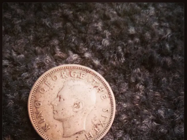 Moneta d'oro antica che rappresenta una regina egizia scoperta a Gerusalemme 22 secoli dopo.