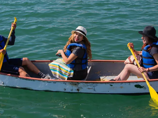 Camminatore autonomo utilizza arti robot per eseguire attività