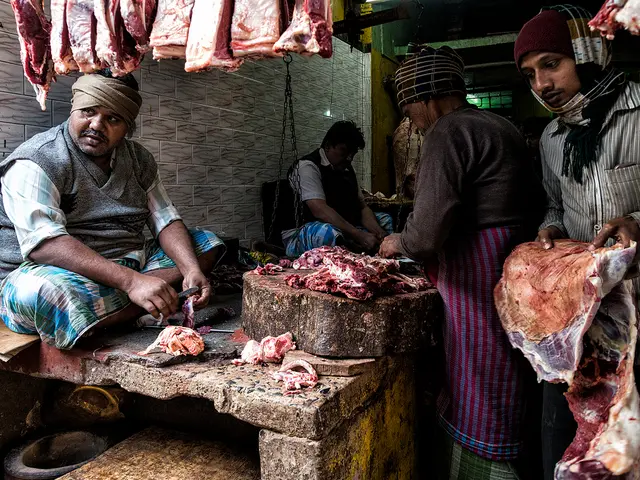 Rian Johnson, Daniel Craig, Josh O'Connor e un cast di tutto rispetto offrono interessanti...