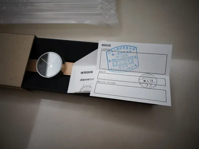 Ex dipendente Apple accusato di aver divulgato informazioni riservate sull/watch di Apple a OPPO,...