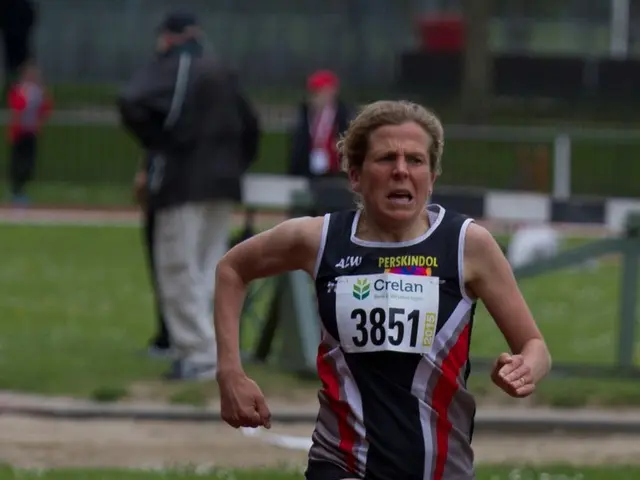 Sì, correre contribuisce allo sviluppo dei muscoli delle gambe. Impegna principalmente i...