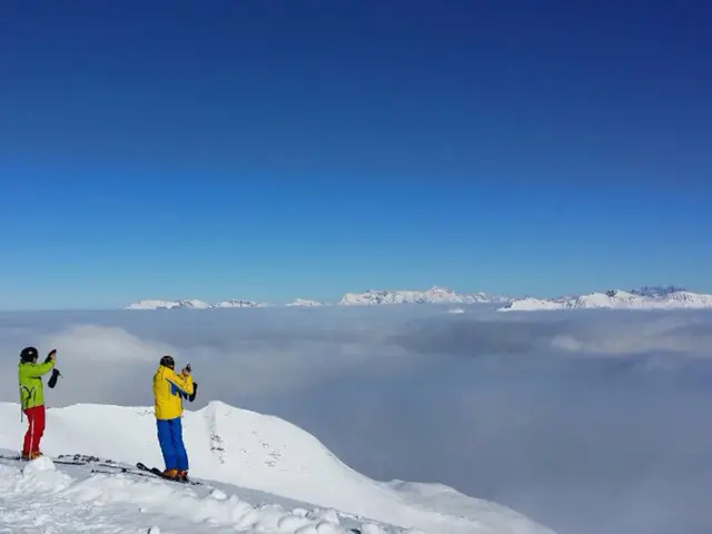 Sciatori diBackcountry e Snowboarder Invitate a Inviare Rapporti sulle Condizioni della Neve