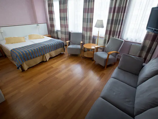 Nel negozio di punta della casa di moda californiana, un colore di vernice inaspettato, che riflette l'essenza del sole dello stato, ha attirato l'interesse.