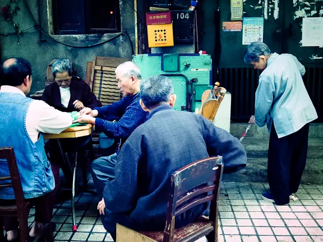 Rosenberg si dimette dal ruolo di Direttore Generale del SGA, completando un mandato di otto anni