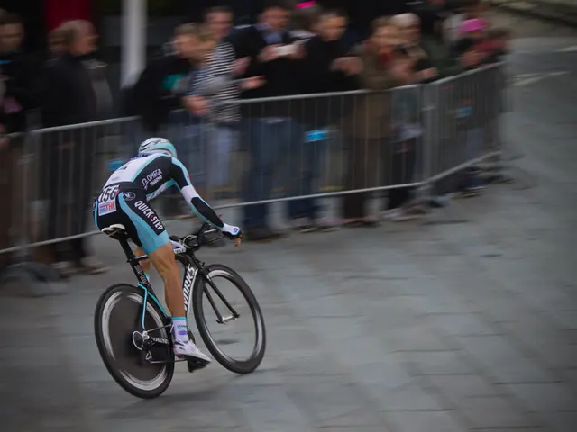 Assistere all'ultima gara ciclistica professionale di Geraint Thomas nella sua città natale di...