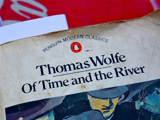 Affinare l'arte dello stile monocromatico: modi per indossare il nero senza essere ovviamente...