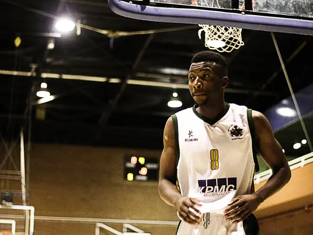 Le fonti interne rivelano i potenziali piani dei Los Angeles Lakers di cercato Miami's Andrew...