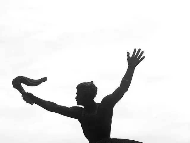 Problema Imprevisto: Cacciatore di comete cattura C/2023 A3, offre informazioni sulla sua eventuale...