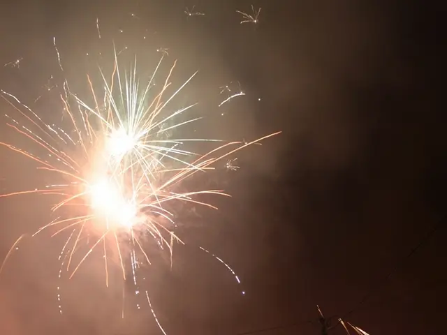 Fessura misteriosa appare sulla strada di Woodbridge, NJ, lasciando le autorità perplesse sulla...