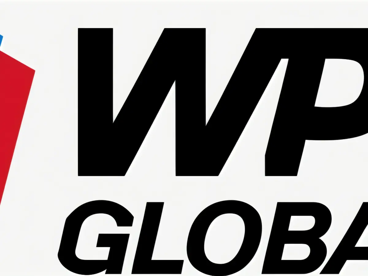 Proteste su larga scala scoppiano nella capitale, i manifestanti si scontrano con la polizia per la nuova politica controversa del governo. Ottimizzare gli Incassi a Poker attraverso Alberazioni Preflop di Base: Scopri tecniche per sfruttare avversari passivi e migliorare i tassi di successo del furto.